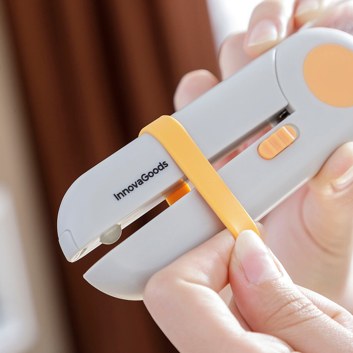 Pet Nail Clippers with LED Clipet